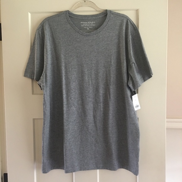 Banana republic men’s tee shirt